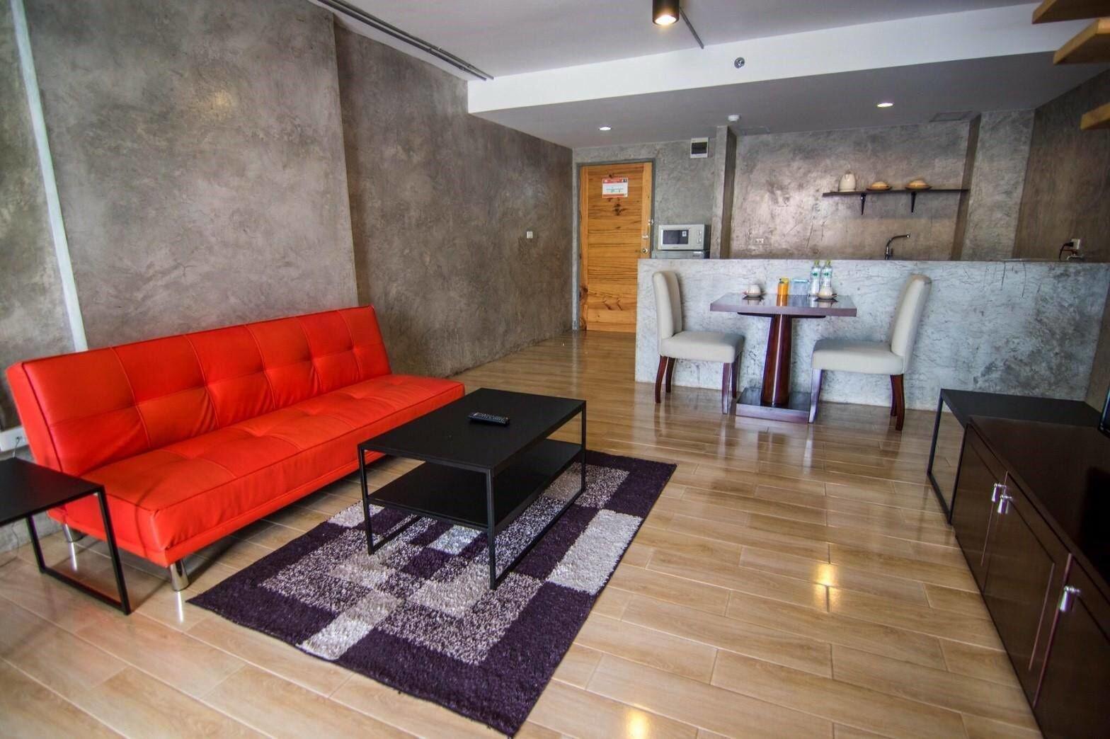 Prestige Chiang Mai Hotel Bagian luar foto